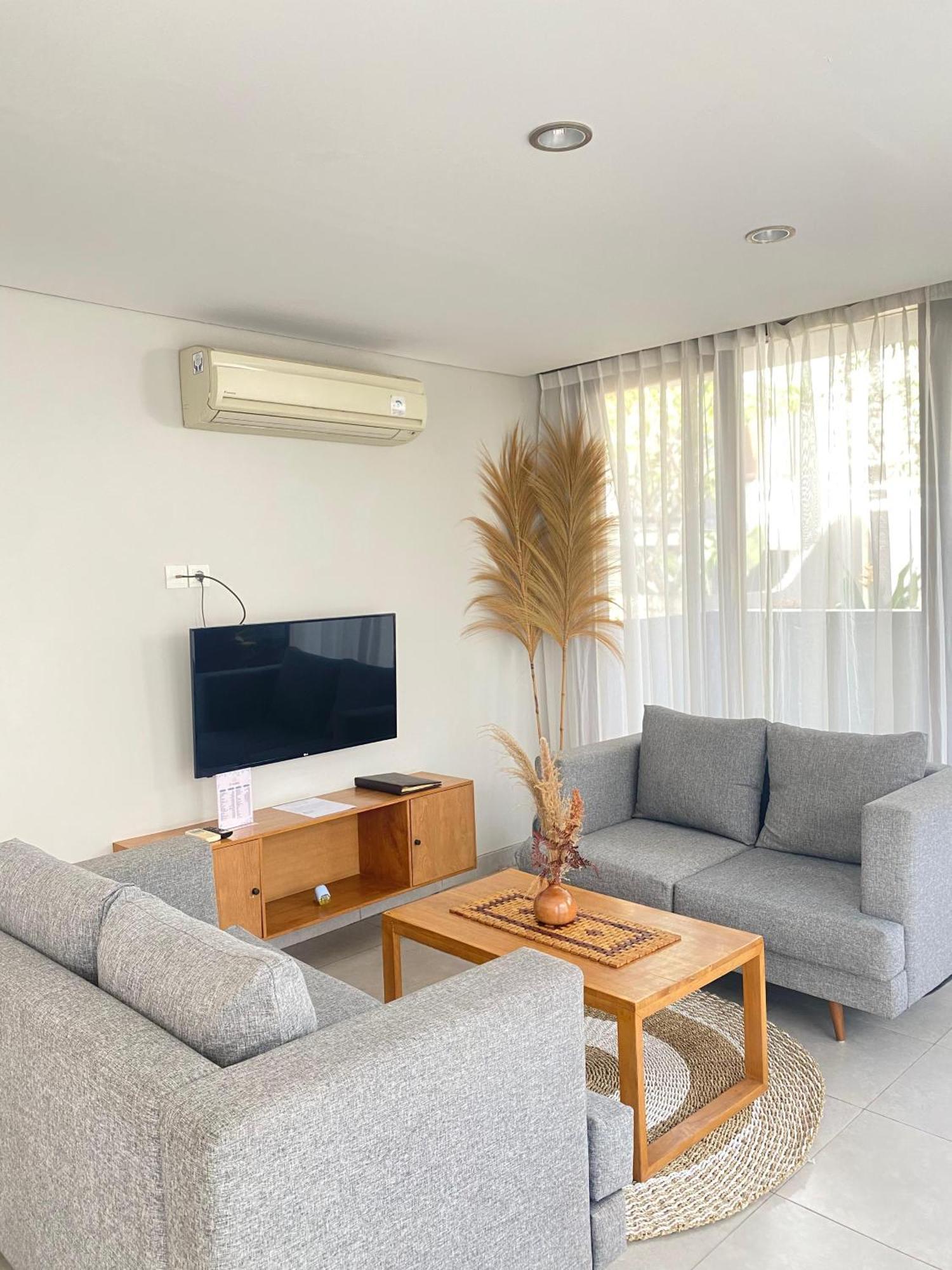 Grand Kesambi Resort And Villas Dalung  Екстер'єр фото